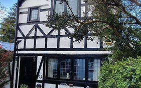 Bournemouth Secluded Cottage 10Mins Walk To Beach